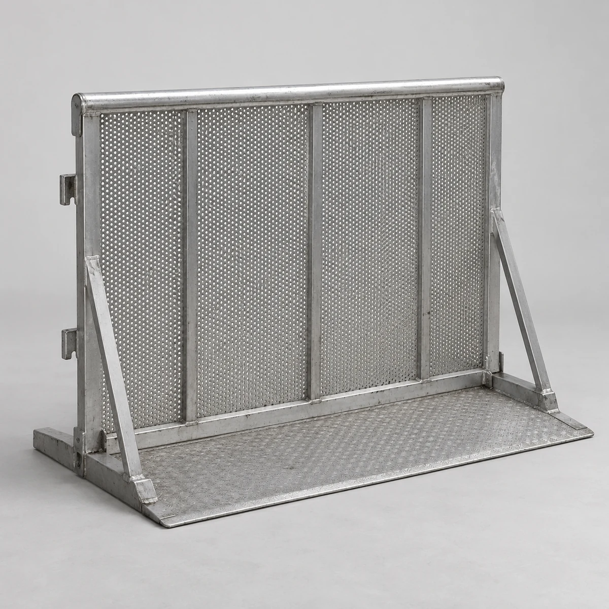 MOJO Barrier Used